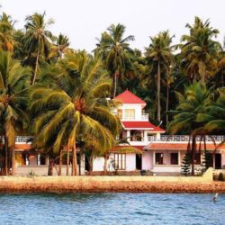 Pune to Kerala honeymoon package 4 Nights 5 Days by Flight
