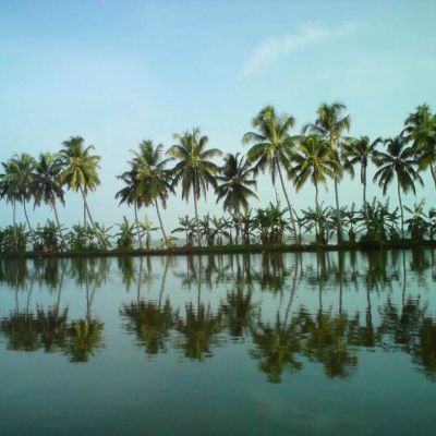 Salem to Kerala tour package 2 Nights 3 Days by Flight